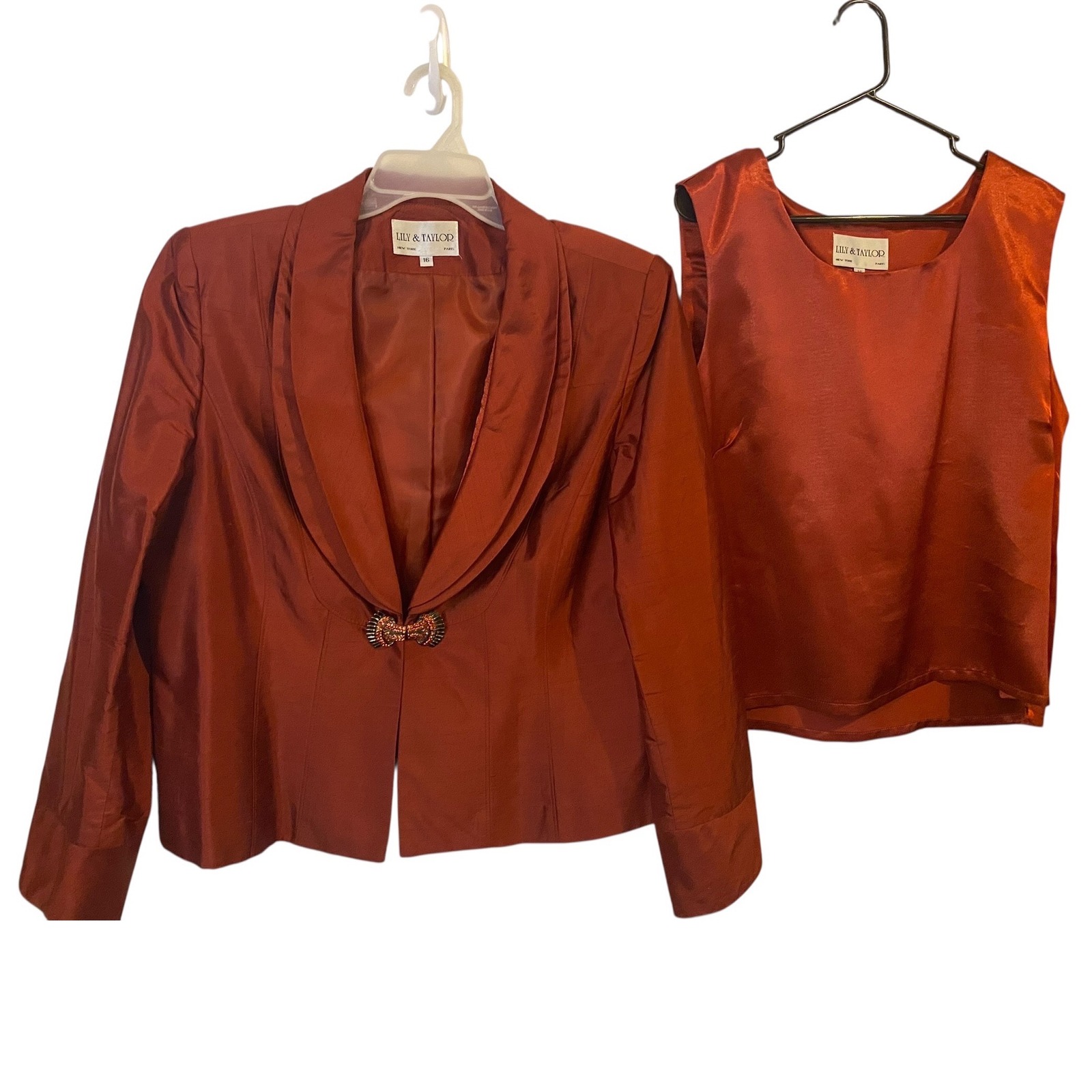 Lily & Taylor Women 16 100% Silk Cocktail Jacket Shell Set Red Rhinestone Vtg